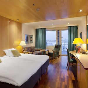 Standard Twin Room Balcony Annex Building